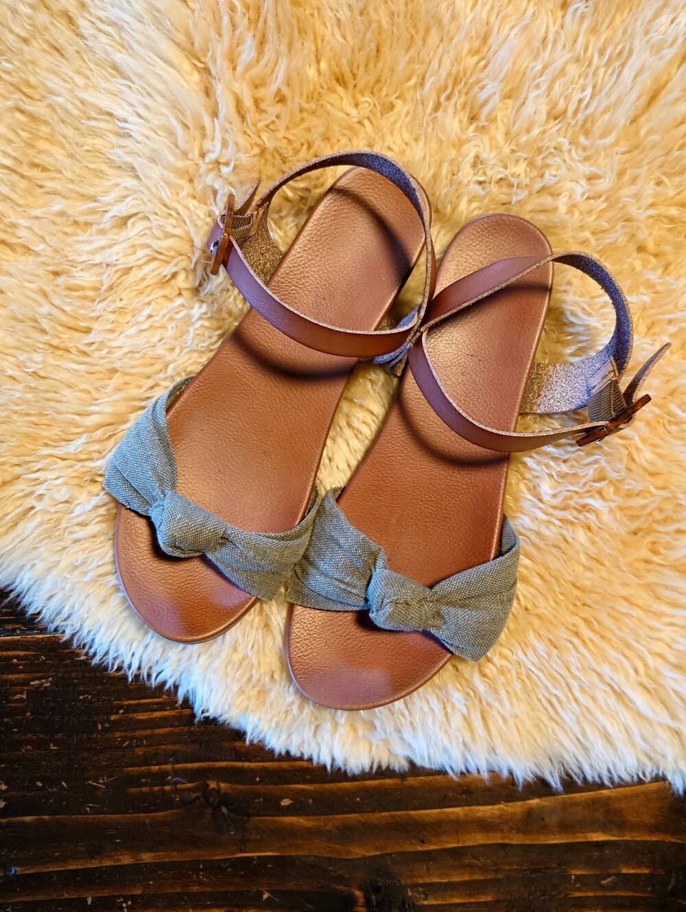 MIA Addilynn Women’s Brown Leather Sandals with Green Fabric Knot
